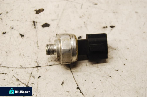 CZUJNIK CIŚNIENIA KLIMATYZACJI T142CE8-10 KIA RIO