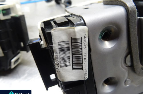 MERCEDES W212 LIFT 09-16 2.2CDI SEDAN ZAMEK DRZWI LEWY PRZÓD TYŁ PRAWY LEWY