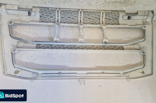 grill atrapa dolna chłodnicy volvo fh4 82491908
