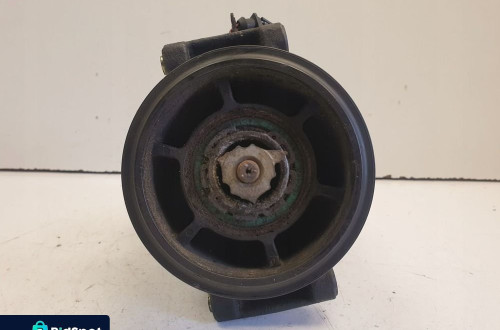 Audi A4 B7 2.0 TDI SPRĘŻARKA KLIMATYZACJI 8E0260805BF