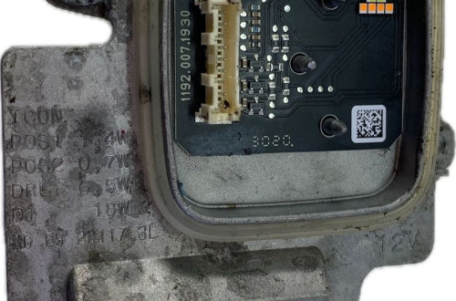 JEŻ LEWY MODUŁ PRZETWORNICA LED BMW 4 G22 23072-3L