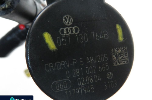 LISTWA WTRYSKOWA AUDI A6 C6 3.0 TDI 059130090J 057130764B