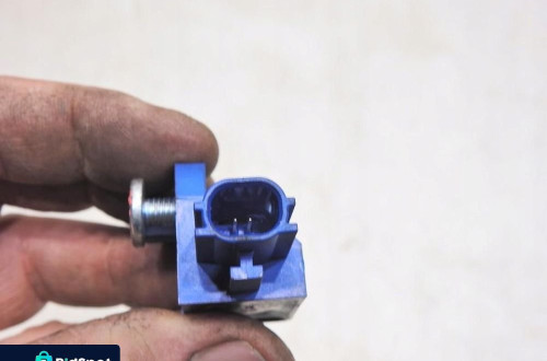 SENSOR UDERZENIOWY RENAULT CLIO III LIFT 8200695684 618284200A