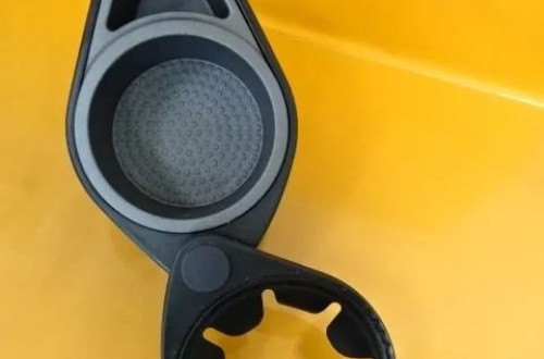 UCHWYT NA KUBEK SMART FORTWO LIFT NR17
