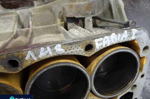 SKODA FABIA I 99-03 1.4 MPI AZF DÓŁ SILNIKA BLOK WAŁ