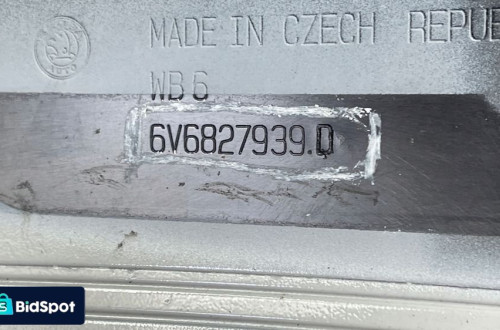 ^ ORYGINAŁ SPOILER KLAPY FABIA III HB MONTE CARLO 6V6071644