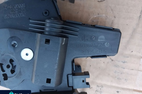 bmw x5 g05 zamek dolny klapy bagaznika 9880874