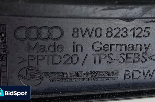 USZCZELKA MASKI LEWA AUDI A4 B9 8W0823125