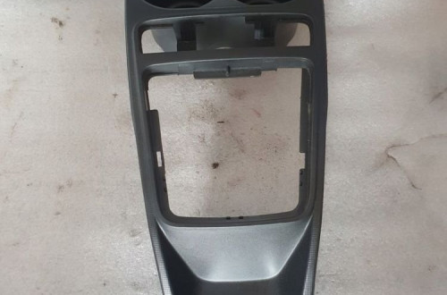 TUNEL PANEL ŚRODKOWY SEAT IBIZA IV 6