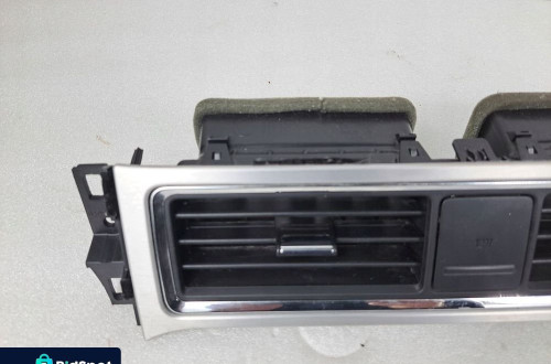 FORD MUSTANG V 10-14 KRATKA NAWIEWU ŚRODKOWA