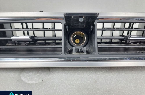 FORD MUSTANG V 10-14 KRATKA NAWIEWU ŚRODKOWA