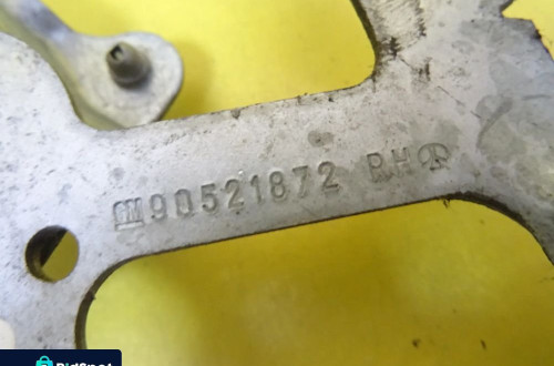 PODNOŚNIK SZYB PRAWY TYŁ OPEL ASTRA II G HB5D 90521872 MANUALNY NR874