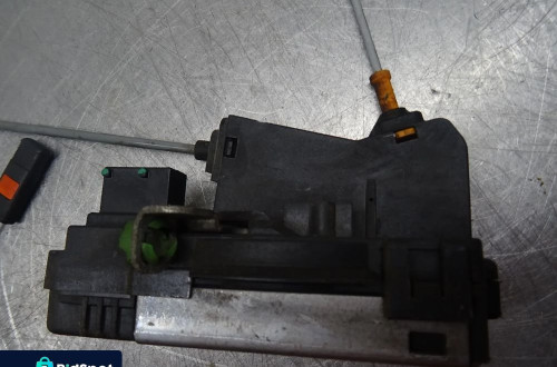 OPEL MERIVA A 03-05 1.7 CDTI ZAMEK DRZWI KLAMKA PRAWY PRZÓD