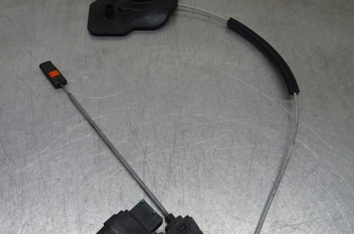 OPEL MERIVA A 03-05 1.7 CDTI ZAMEK DRZWI KLAMKA PRAWY PRZÓD