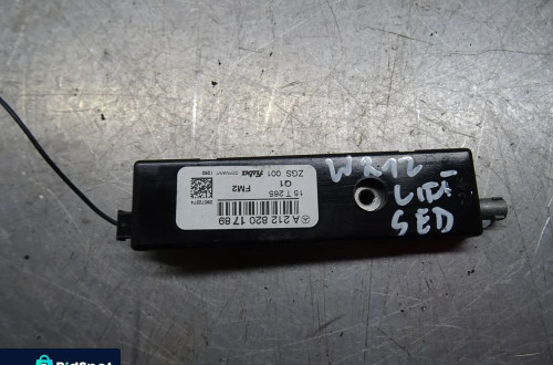 MERCEDES W212 LIFT 09-16 2.2CDI SEDAN WZMACNIACZ ANTENY A2128201789