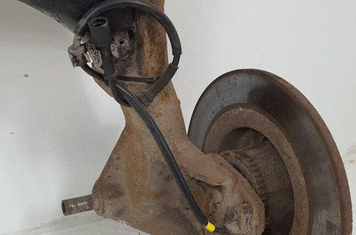 BELKA ZAWIESZENIA OŚ TYŁ RENAULT MEGANE SCENIC I