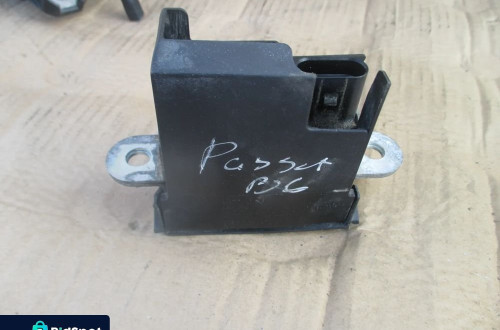 Zamek klapy PASSAT B6 KOMBI