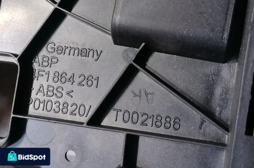AUDI A6 C6 04r- TUNEL ŚRODKOWY 4F1864261
