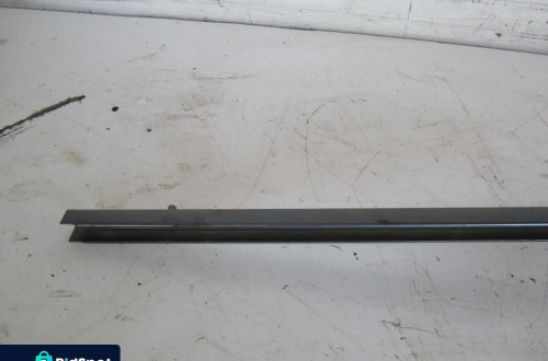 citroen jumpy-expert-scudo 1.6 hdi szyna drzwi prawa górna