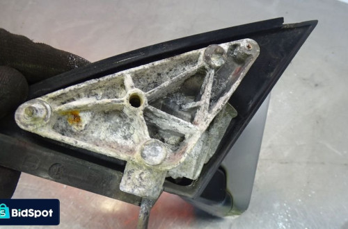 LUSTERKO PRAWE ELEKTRYCZNE AUDI A4 B6 1.9TDI