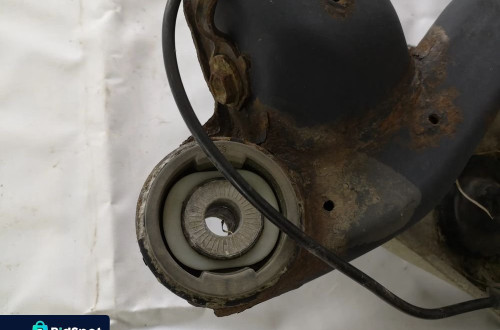 SANKI WÓZEK BELKA ZAWIESZENIA ZAWIESZENIE TYŁ AUDI A4 B7