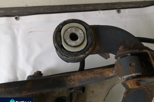 SANKI WÓZEK BELKA ZAWIESZENIA ZAWIESZENIE TYŁ AUDI A4 B7