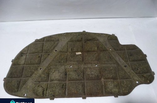 PODBITKA WYGŁUSZENIE MASKI VW GOLF V F-VAT