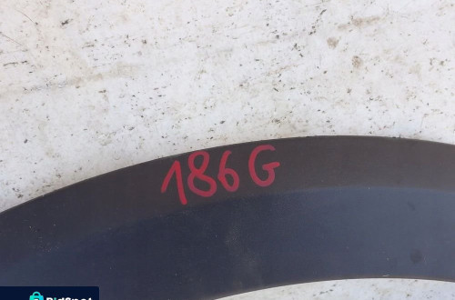 DACIA SANDERO II 2 STEPWAY 12-20 LISTWA NAKŁADKA PRAWY PRZÓD