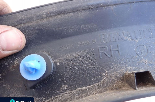 DACIA SANDERO II 2 STEPWAY 12-20 LISTWA NAKŁADKA PRAWY PRZÓD