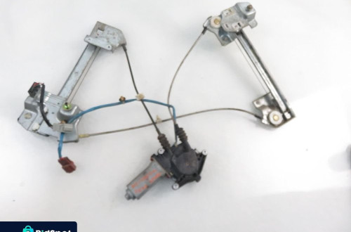 MECHANIZM SZYBY KLAPY HONDA CRX III