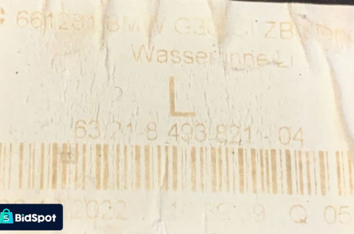 BMW G30 LIFT LISTWA OSŁONA LAMPY LEWA TYŁ 8493821