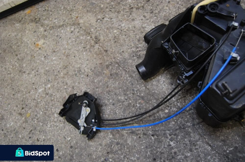 NAGRZEWNICA KOMPLETNA WENTYLATOR 191819015A VW GOLF II JETTA