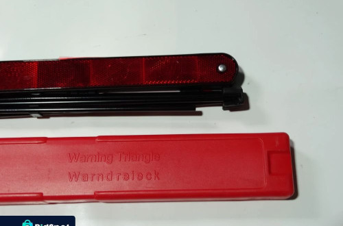 TRÓJKĄT OSTRZEGAWCZY VW GOLF V 1K0860250 AUDI SKODA SEAT F-VAT