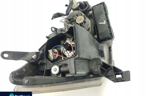 LAMPA LEWY PRZÓD TOYOTA AVENSIS T25 (2003-2006) ZAMIENNIK SOCZEWKA EUROPA