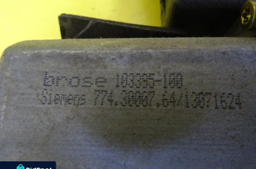 PODNOŚNIK SZYB PRAWY PRZÓD OPEL VECTRA B 103395-100 MECHANIZM ELEKTRYCZNY NR880