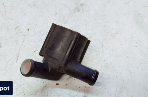 DODATKOWA POMPA WODY ZAWÓR AUDI A4 B8 A5 8T A6 C6 LIFT 03L965561