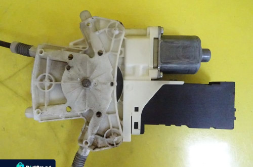 PODNOŚNIK SZYB SZYBY PRAWY PRZÓD PEUGEOT 407 SW 9663036580 / 995189-109 / 1137328403 MECHANIZM ELEKTRYCZNY NR303
