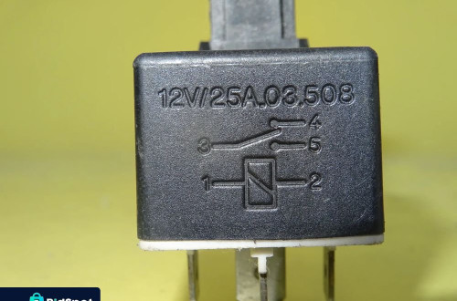 PRZEKAŹNIK PEUGEOT 205 25A.03.508 NR374