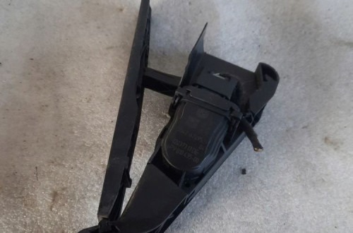 BMW F20 F30 PEDAŁ GAZU POTENCJOMETR 6789529