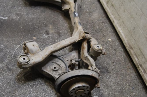 BELKA ZAWIESZENIA TYŁ TYLNA AUDI A4 B7 KOMBI 2.0 TDI A4 B6 1.9 TDI