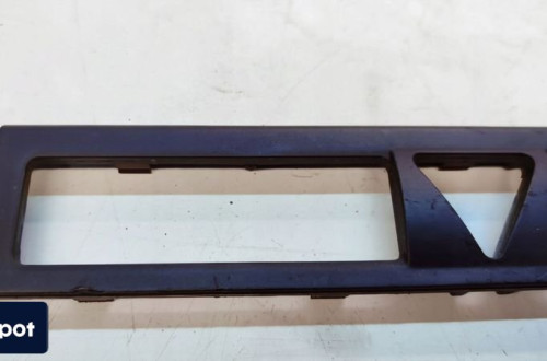 RAMKA PANELU KONSOLI 2 DIN AUDI A3 8P 8P0863321C