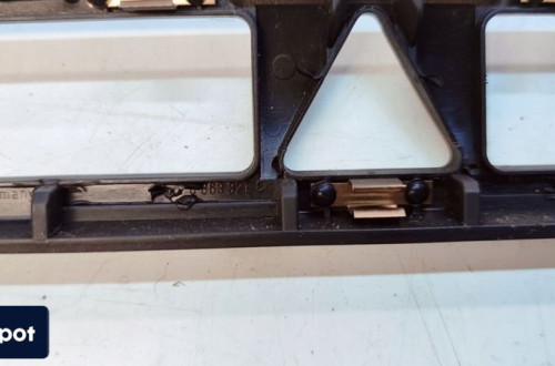 RAMKA PANELU KONSOLI 2 DIN AUDI A3 8P 8P0863321C