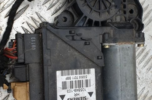 audi a4 b5 silniczek szyby prawy tyl tylny 0130821766 8t0959802a
