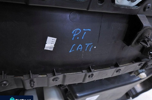 TAPICERKA DRZWI PRAWY TYŁ ROLETA RENAULT LATITUDE 829A01822R