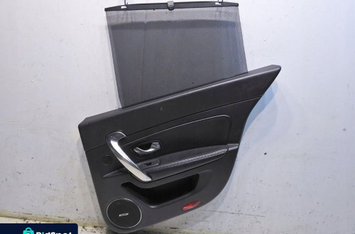TAPICERKA DRZWI PRAWY TYŁ ROLETA RENAULT LATITUDE 829A01822R