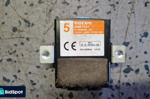 VOLVO V40 S40 MODUŁ CENTRALNEGO ZAMKA 30857627