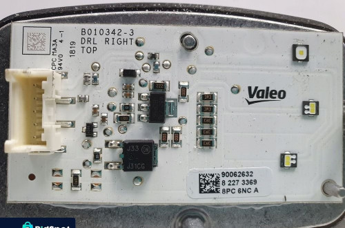 Renault Megane IV PRAWY MODUŁ LAMPY LED 90072333 90062632