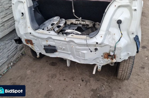 NISSAN PIXO SUZUKI ALTO  09- PAS TYŁ DUPA BŁOTNIKI
