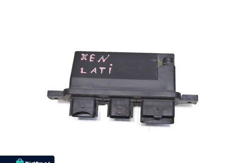 MODUŁ STEROWNIK ŚWIATEŁ RENAULT LATITUDE 260550002R 89902371F