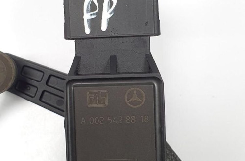 CZUJNIK POZIOMOWANIA ŚWIATEŁ MERCEDES SL R230